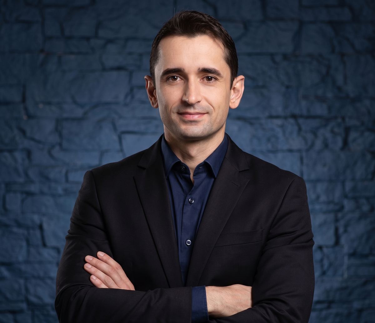 Dr. Fernando Massa Correia